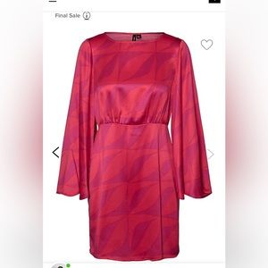 VERO MODA
Kypra Printed Blouson Mini Dress